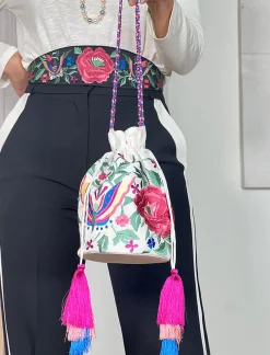 Bolso pochette seda bordada blanco