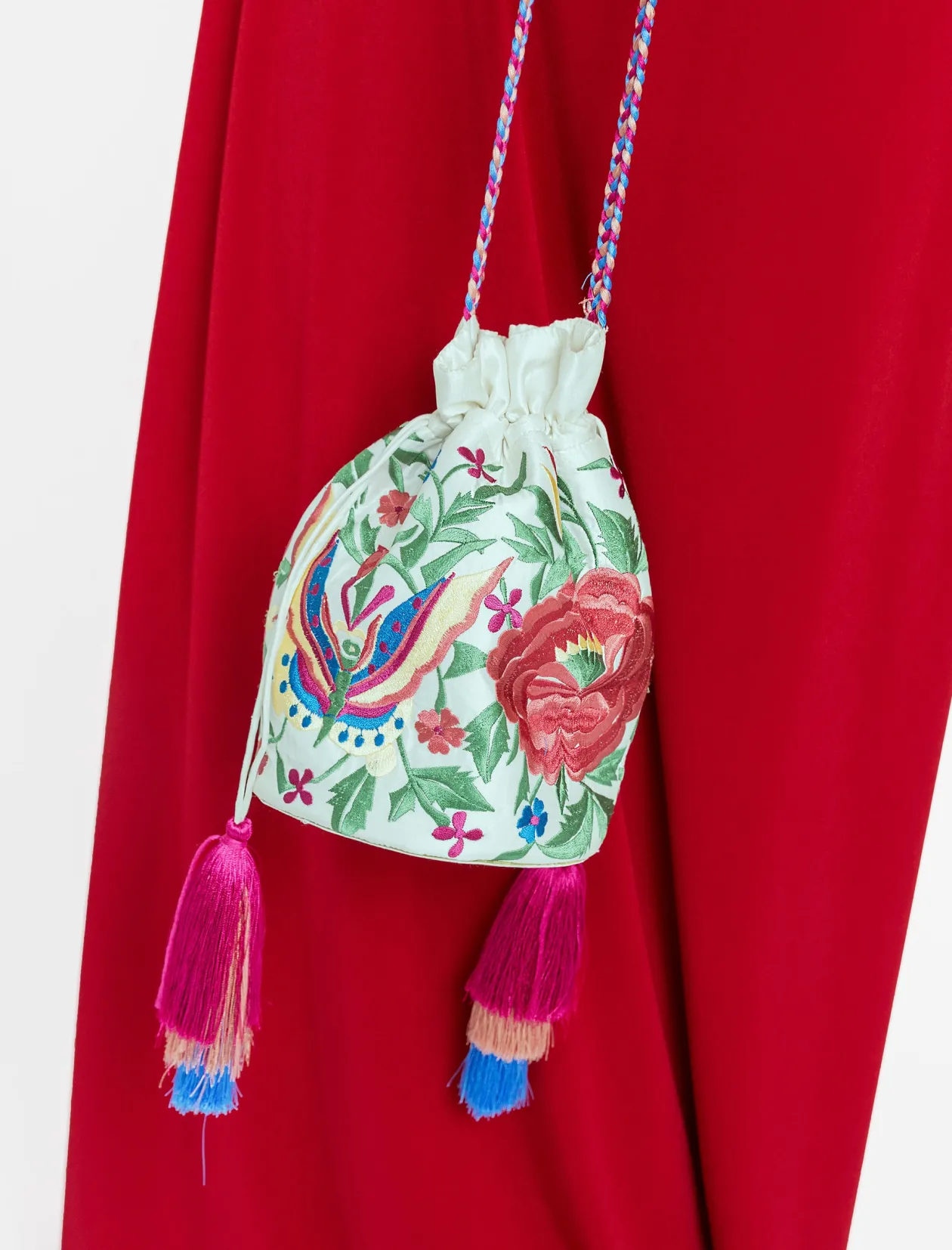 Bolso pochette seda bordada blanco