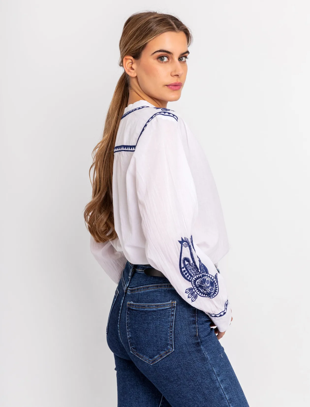 Camisa mangas especiales