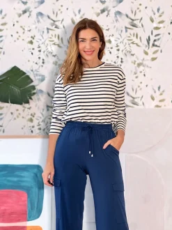 Camiseta marinera muy chic beige marino