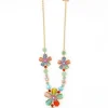 Collar artesanía floral