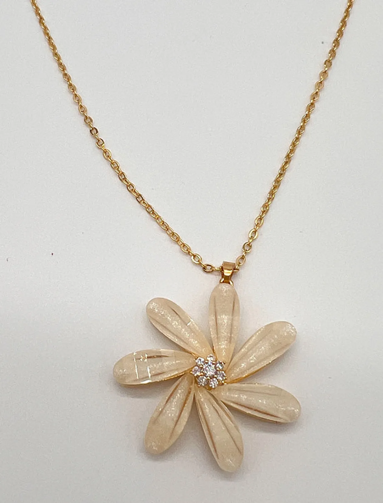 COLLAR BONITA FLOR