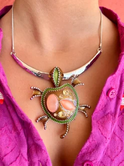 Collar Tortuga Chic