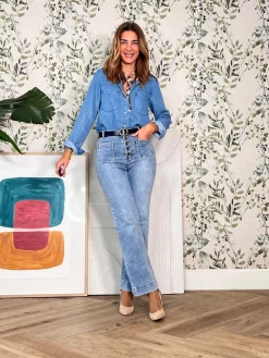 Jeans más bolsillos claro