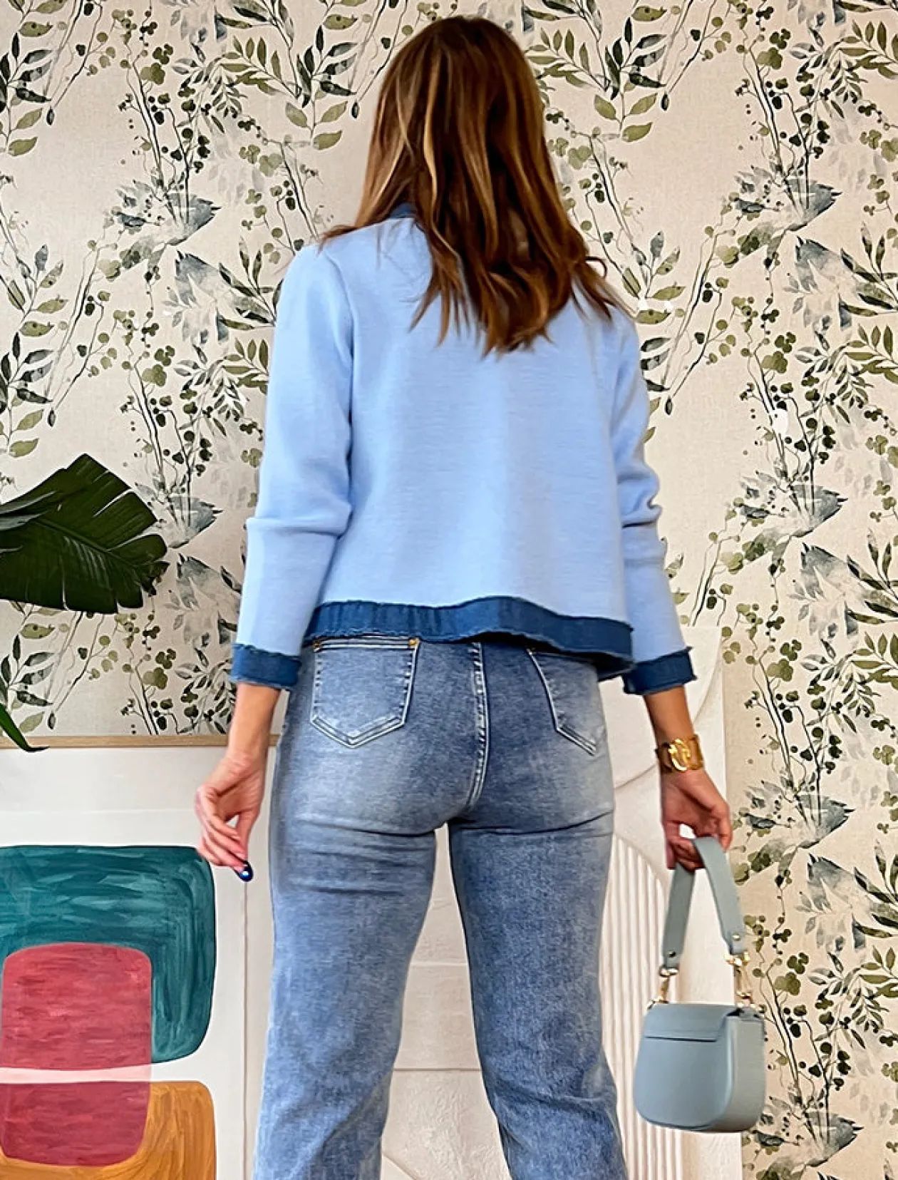 Jeans más bolsillos claro