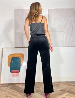 Pantalón ideal de terciopelo negro