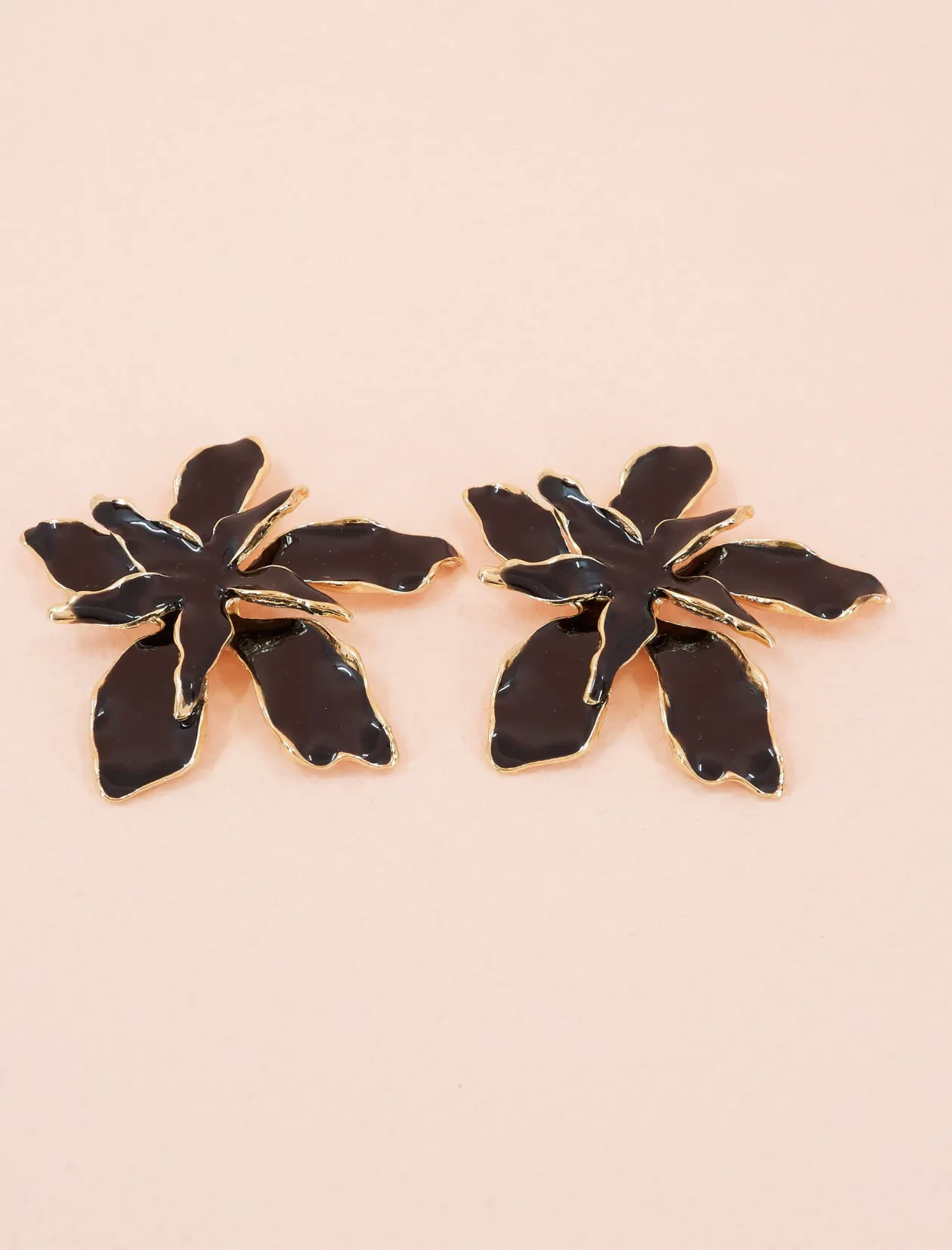 Pendientes orquídea negra
